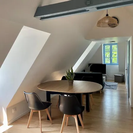 2 Entierement Renove Avec Parking Au Calme En Etant A Deux Pas Des Commerces Et Restaurants * أورثيز