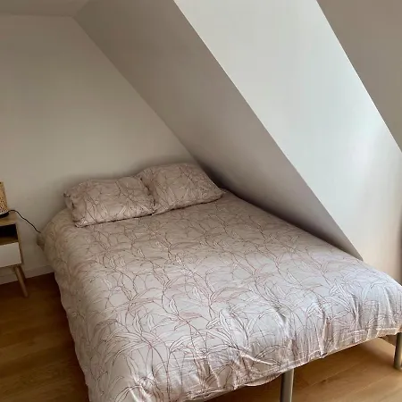 2 Entierement Renove Avec Parking Au Calme En Etant A Deux Pas Des Commerces Et Restaurants شقة أورثيز